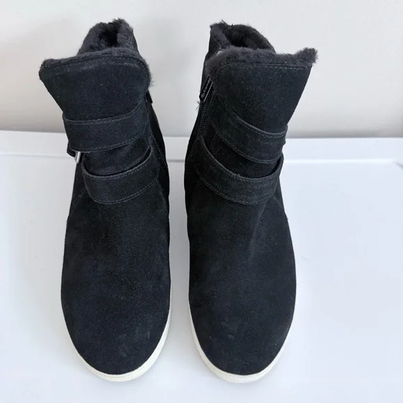 Blondo Womens Glade Waterproof Ankle Boot Sneaker Black Size 5.5 - Picture 4 of 6